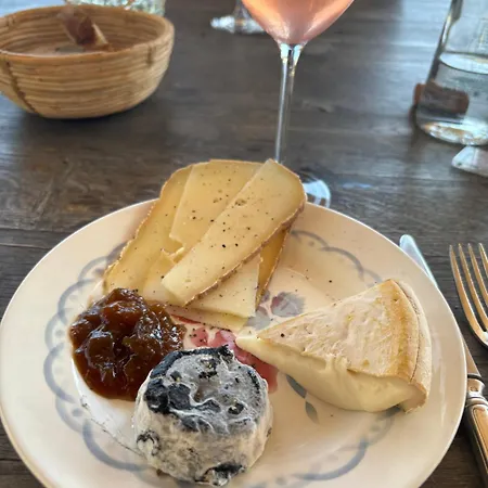Domaine De Brancas And Petit Domaine De Brancas