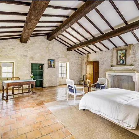 Domaine De Brancas And Petit Domaine De Brancas * Beaucaire (Gard)
