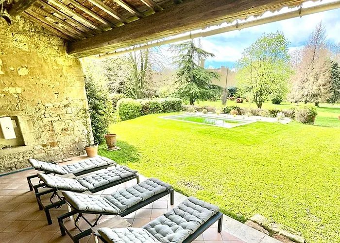Domaine De Brancas And Petit Domaine De Brancas Holiday home